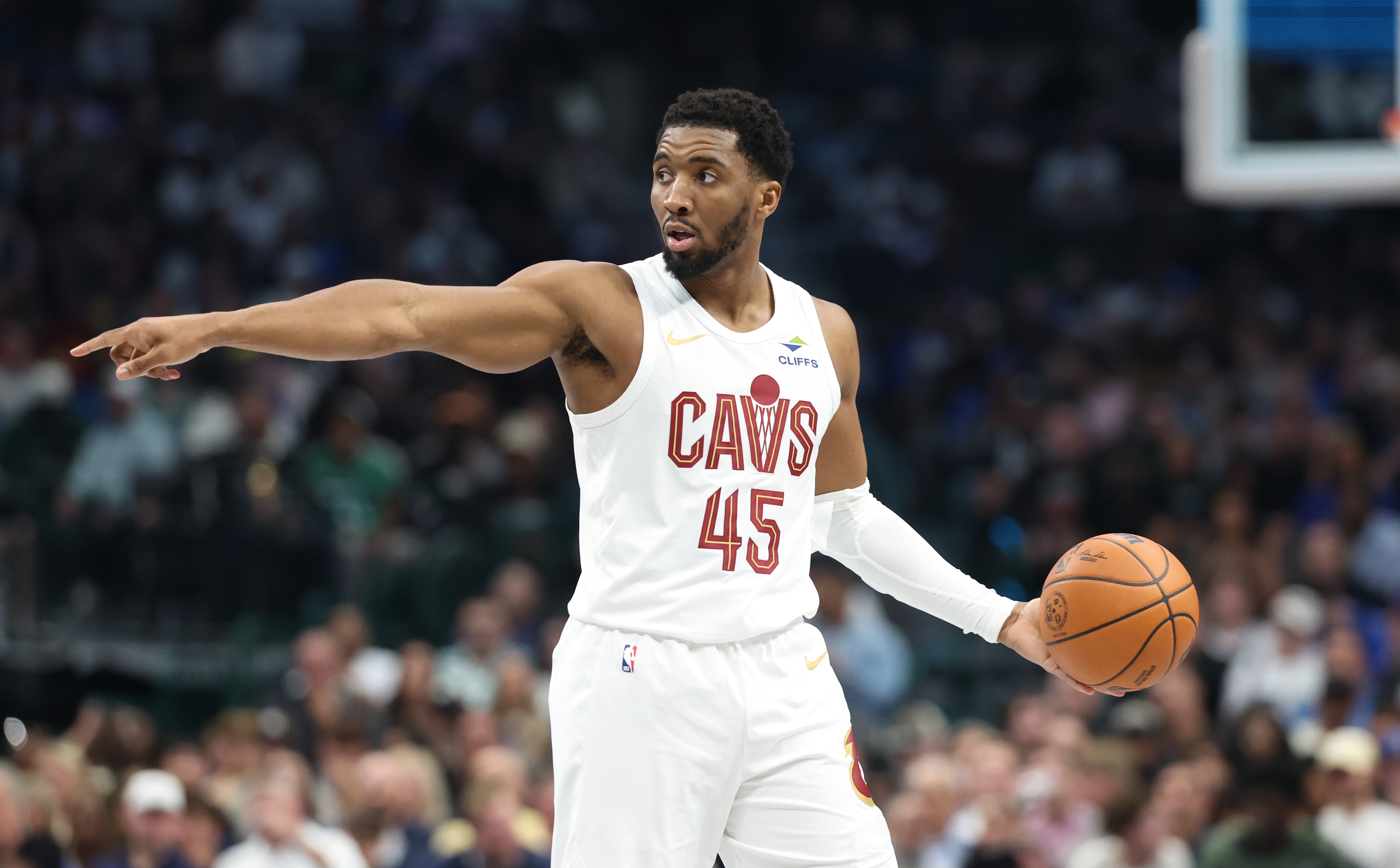 世界杯客户端升级下载-米切尔：糟糕的失利 必须经历这样的时刻找出问题所在这是好事